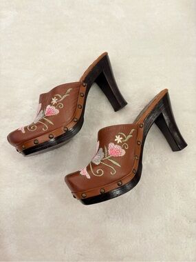 Seychelles Leather Floral Embroidered Heel Clogs